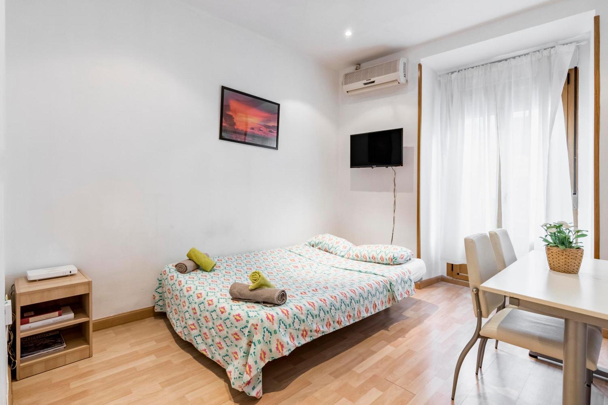 Atocha - Acogedor Apartamento, Centro De Madrid Bagian luar foto