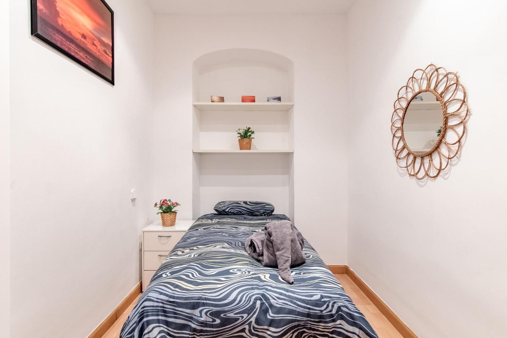 Atocha - Acogedor Apartamento, Centro De Madrid Bagian luar foto